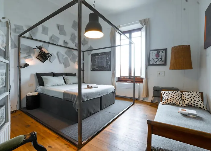 Amicasa Φλωρεντία